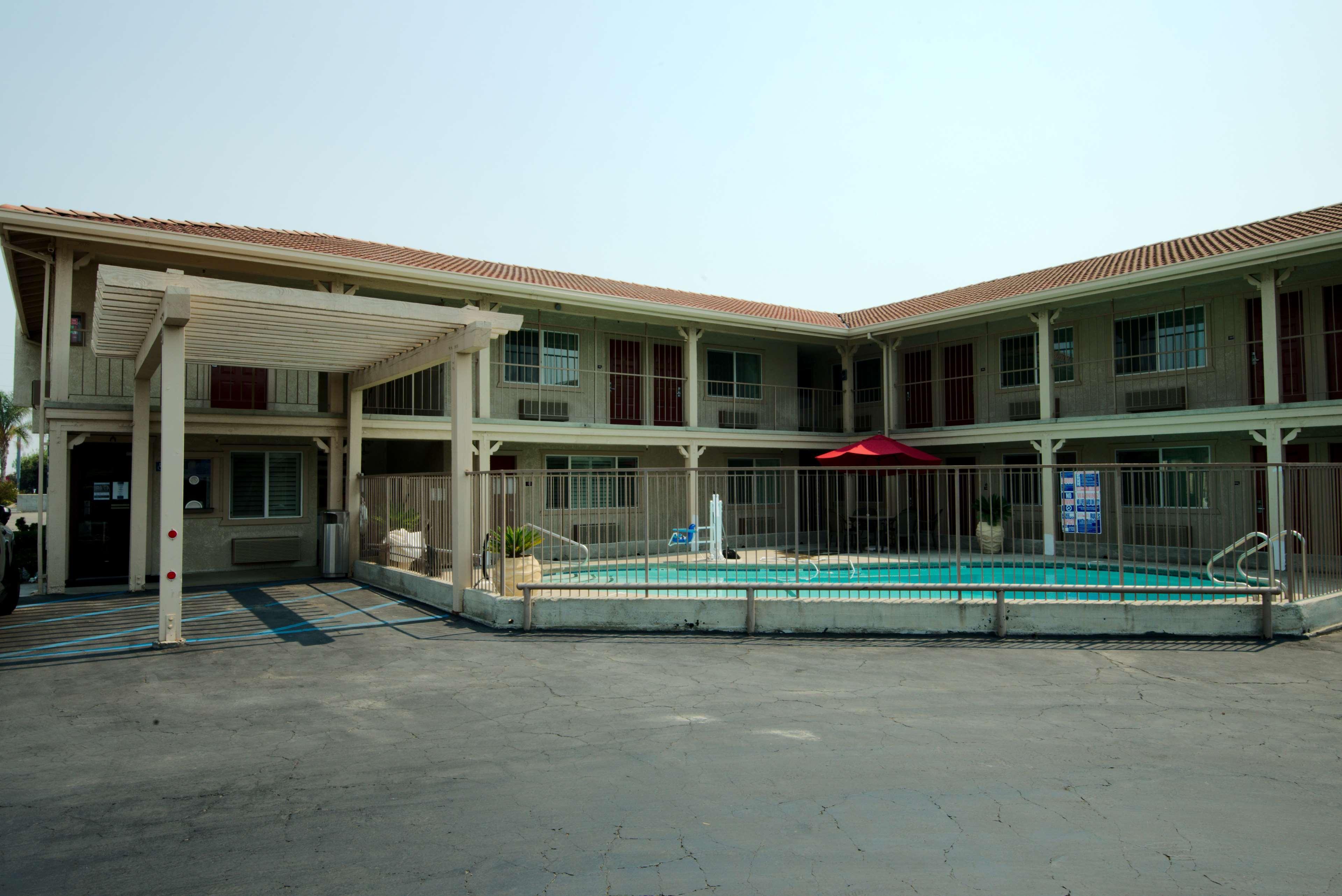 Best Western Hanford Inn Exterior photo