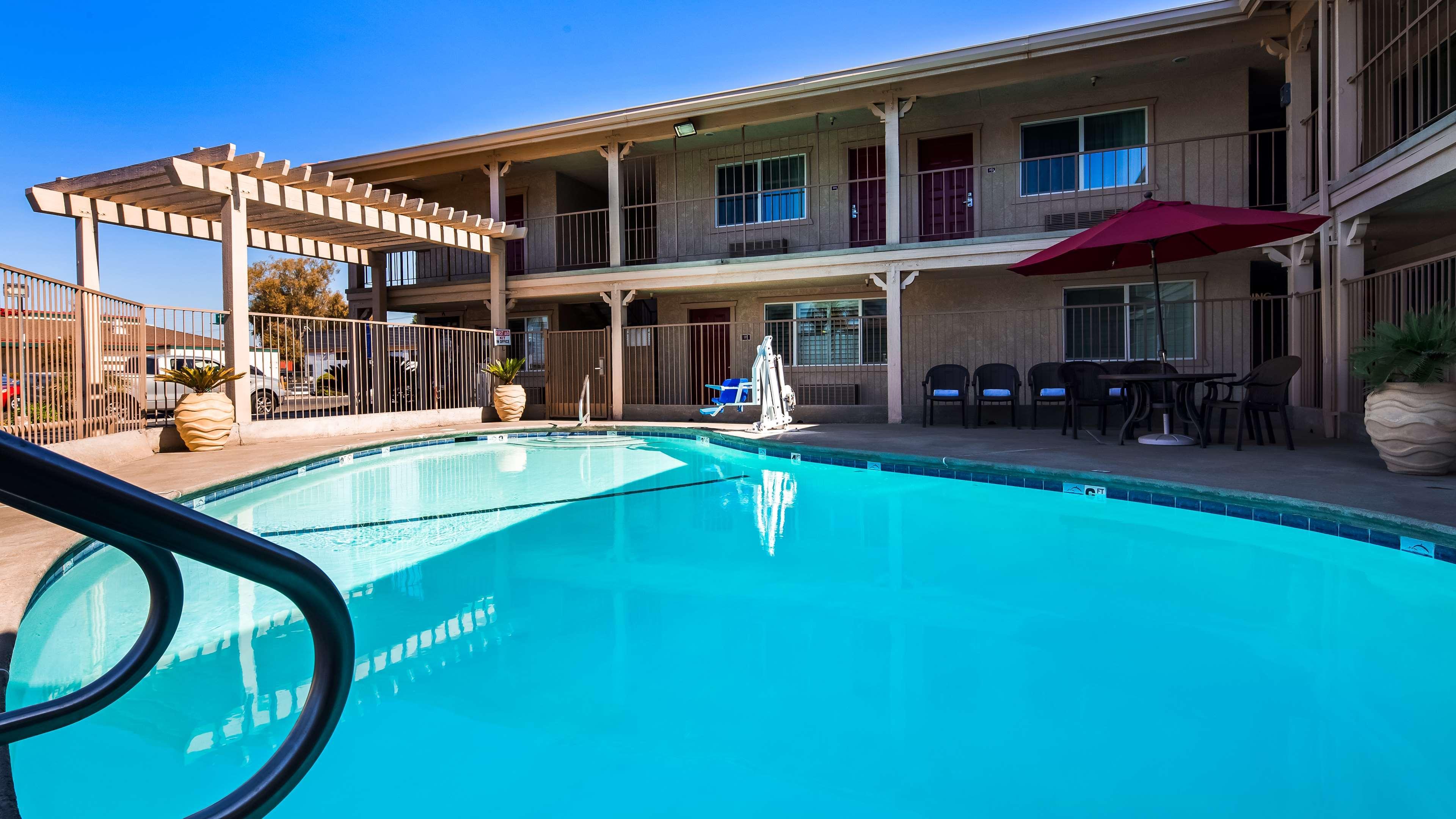 Best Western Hanford Inn Exterior photo