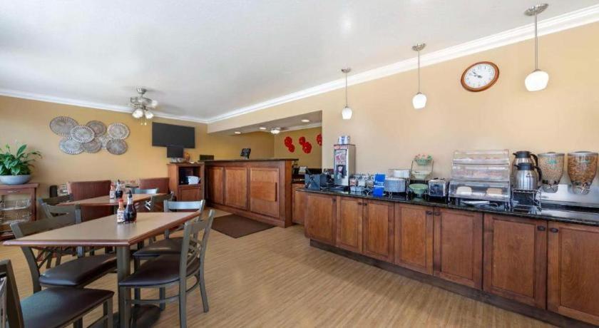 Best Western Hanford Inn Exterior photo