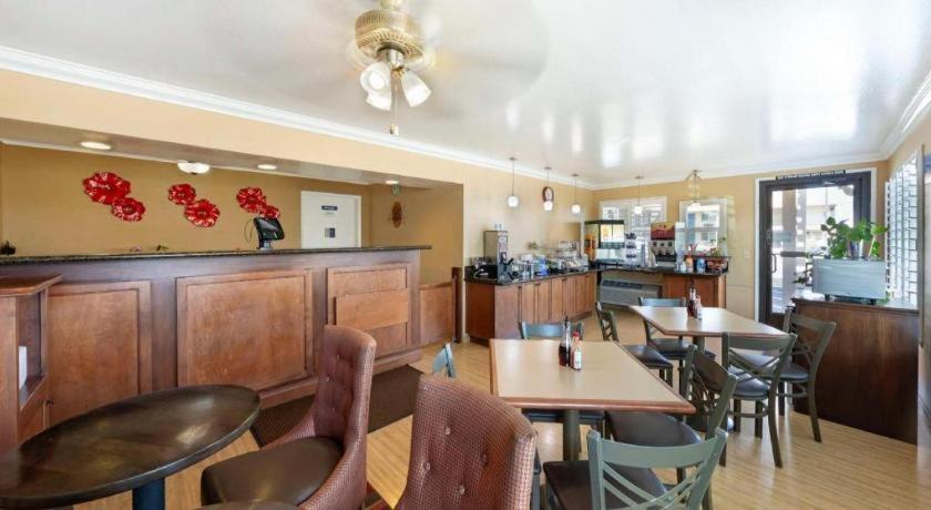 Best Western Hanford Inn Exterior photo